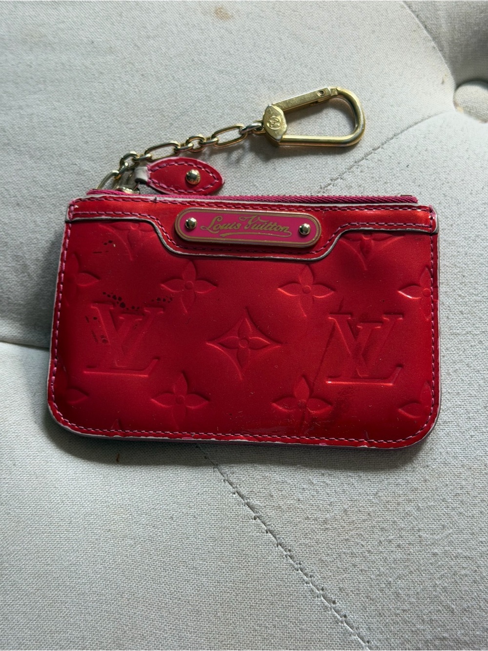 Authentic Louis Vuitton Red Vernis Monogram Key Cles & Card Holder